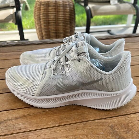 WOMEN'S NIKE QUEST 4 RUNNING SHOES 9 - Picture 2 of 9